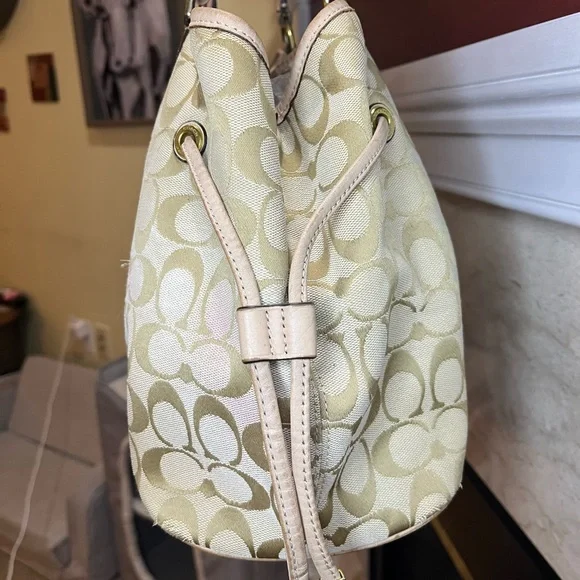 Coach 2014 Signature Canvas Shoulder Bag with Green Center Stripe - REHAB - Picture 2 of 10